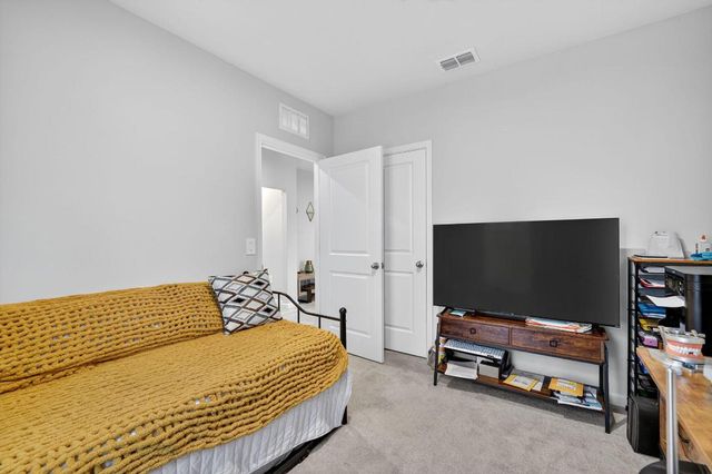 806 Persimmon Place, Fort Pierce, FL 34981