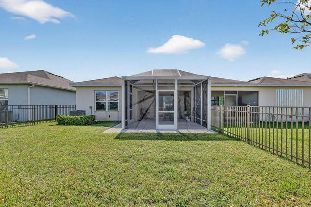 806 Persimmon Place, Fort Pierce, FL 34981