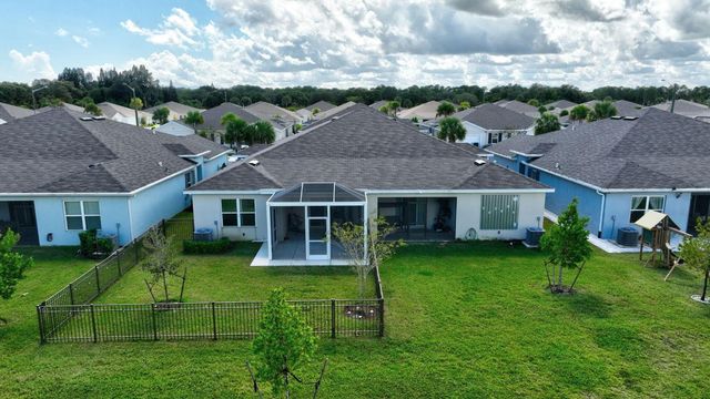 806 Persimmon Place, Fort Pierce, FL 34981