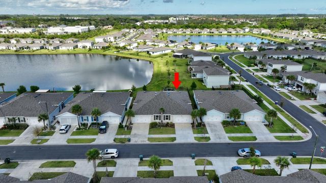 806 Persimmon Place, Fort Pierce, FL 34981