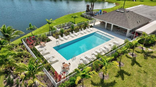 806 Persimmon Place, Fort Pierce, FL 34981