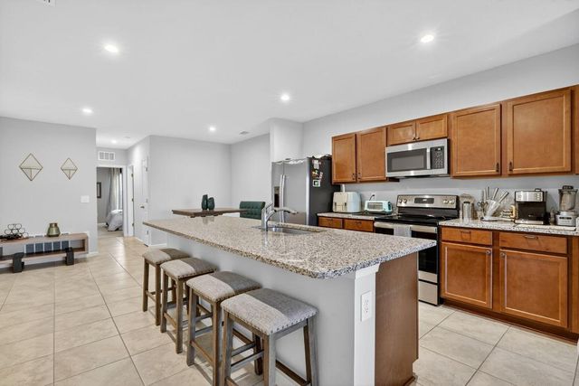 806 Persimmon Place, Fort Pierce, FL 34981