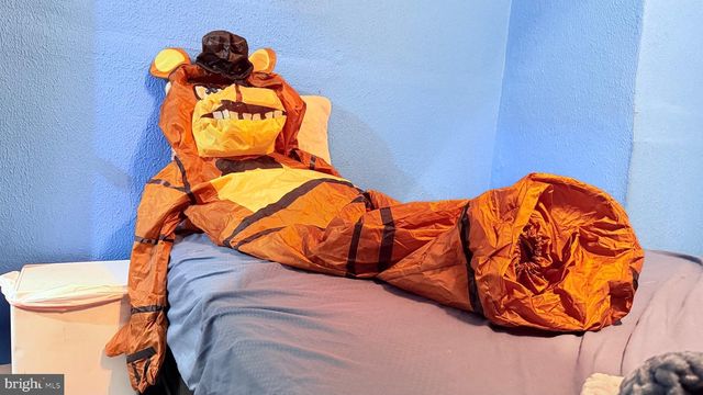 228 W ONTARIO ST, Philadelphia, PA 19140