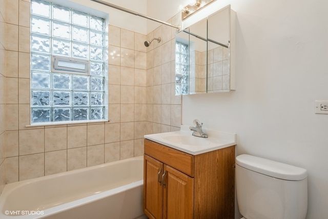 2444 N Campbell Avenue 2, Chicago, IL 60647