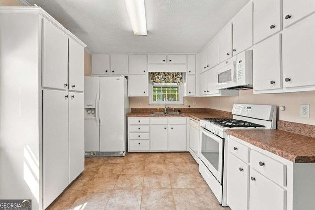3601 Todd Drive, Douglasville, GA 30135