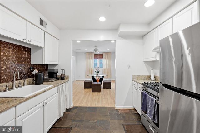 104 LAMBERT DR, Manassas Park, VA 20111