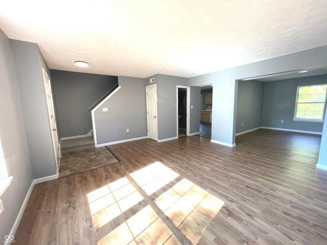 2636 Mae Circle, Carmel, IN 46033