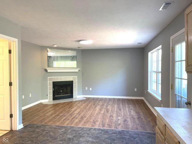 2636 Mae Circle, Carmel, IN 46033