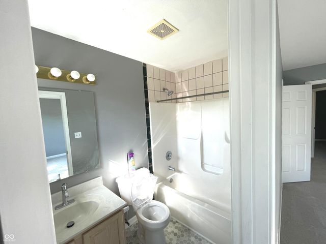 2636 Mae Circle, Carmel, IN 46033