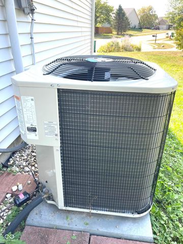 2636 Mae Circle, Carmel, IN 46033