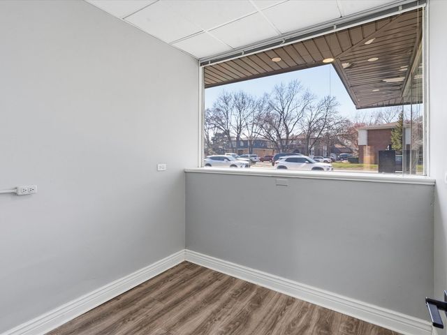 505 S La Grange Road, La Grange, IL 60525