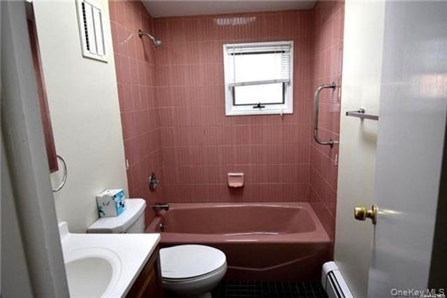 44 Miller Road, Farmingdale, NY 11735