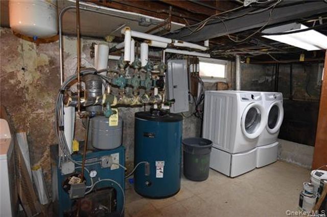 44 Miller Road, Farmingdale, NY 11735