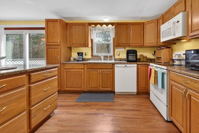 300 Water St, Hanover, MA 02339