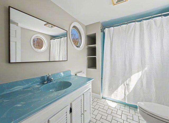 12 Miltimore Road, Derry, NH 03038