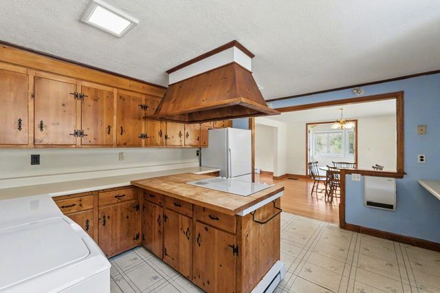 12 Miltimore Road, Derry, NH 03038