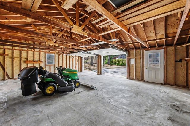 12 Miltimore Road, Derry, NH 03038