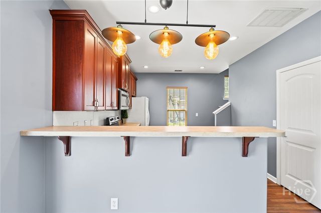 46 Twin Oaks Place, Savannah, GA 31407