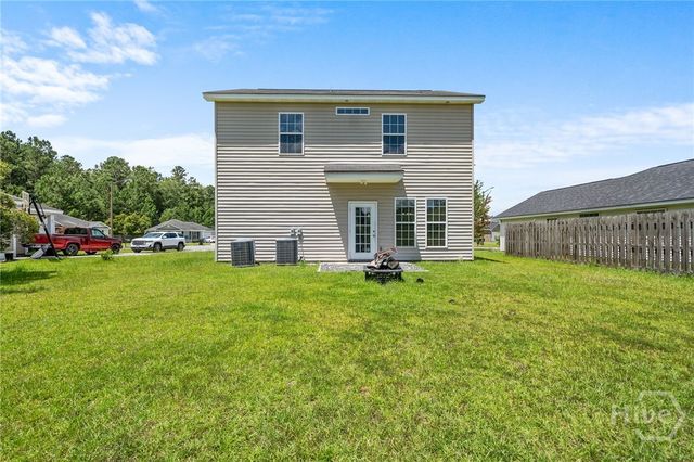 46 Twin Oaks Place, Savannah, GA 31407