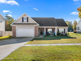 220 Emerald Ridge Road, Jacksonville, NC 28546