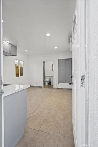 9806 Beachy, Arleta, CA 91331