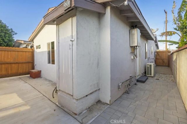 9806 Beachy, Arleta, CA 91331