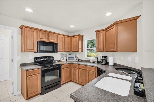 7115 50TH AVENUE CIRCLE E, Palmetto, FL 34221