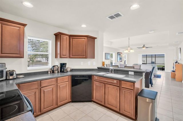 7115 50TH AVENUE CIRCLE E, Palmetto, FL 34221