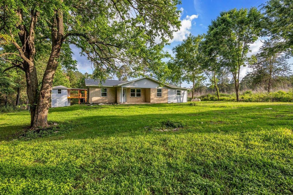 2470 State Highway 150, Coldspring, TX 77331