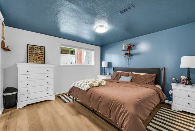 128 S 1000 E, Layton, UT 84041