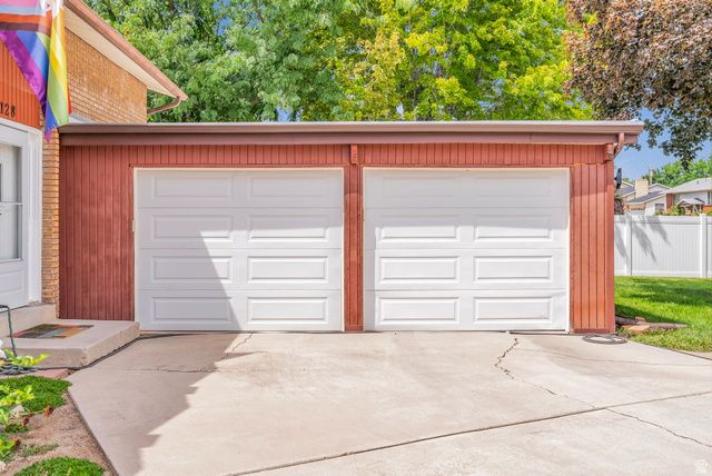 128 S 1000 E, Layton, UT 84041