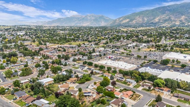 128 S 1000 E, Layton, UT 84041