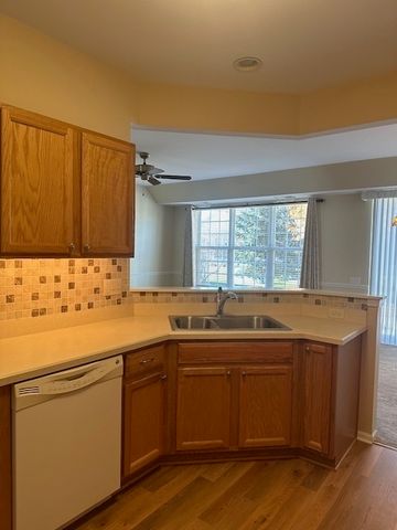 11723 Evergreen Lane, Huntley, IL 60142