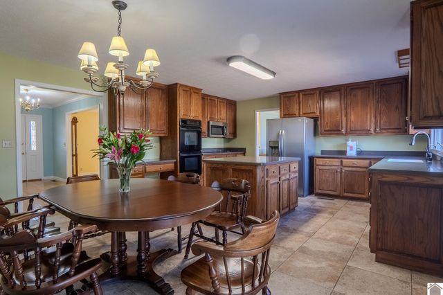 161 Matthew Drive L8, Paducah, KY 42001