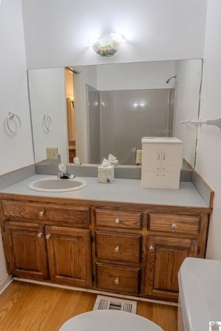 161 Matthew Drive L8, Paducah, KY 42001