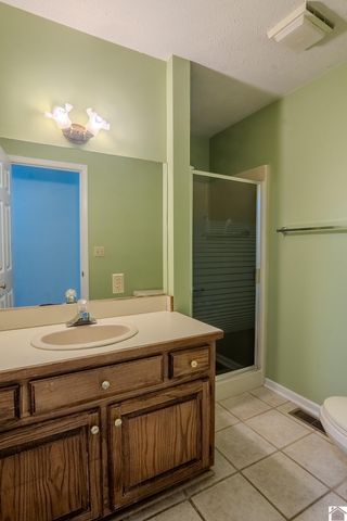 161 Matthew Drive L8, Paducah, KY 42001