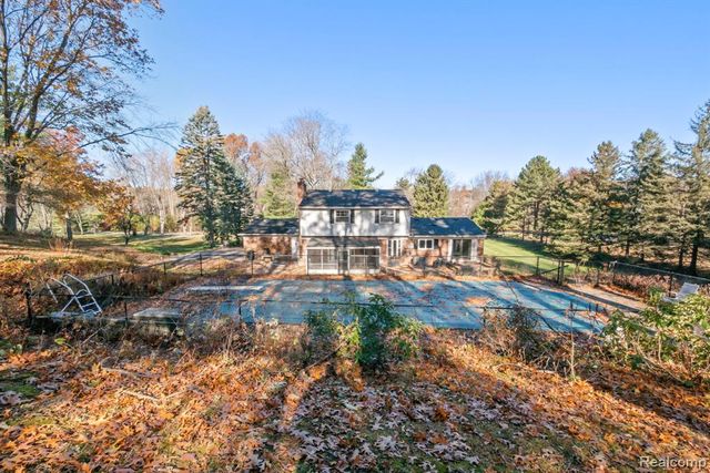 26075 Woodlore Road, Franklin, MI 48025