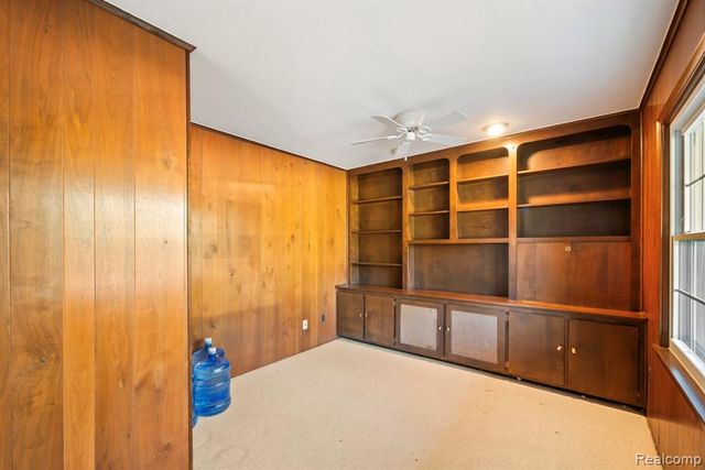 26075 Woodlore Road, Franklin, MI 48025