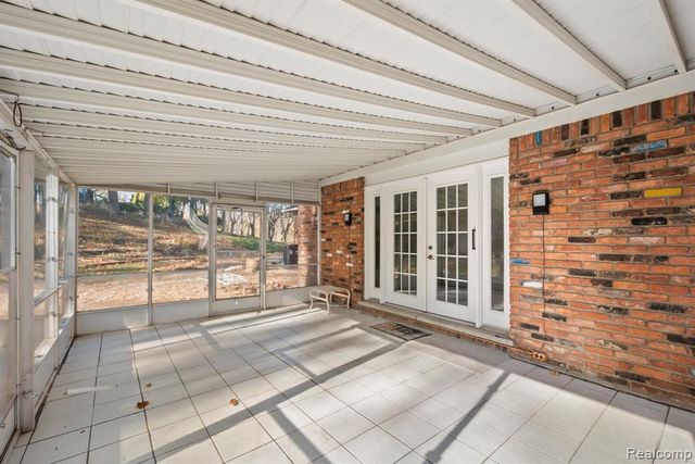 26075 Woodlore Road, Franklin, MI 48025