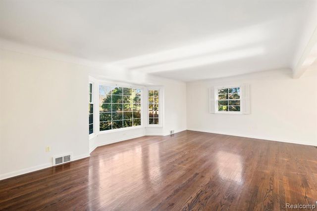 26075 Woodlore Road, Franklin, MI 48025