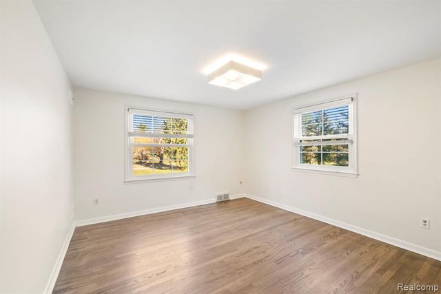 26075 Woodlore Road, Franklin, MI 48025