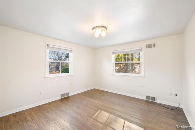 26075 Woodlore Road, Franklin, MI 48025