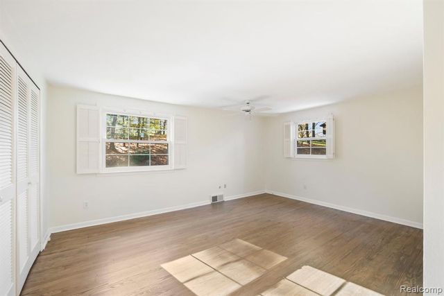 26075 Woodlore Road, Franklin, MI 48025