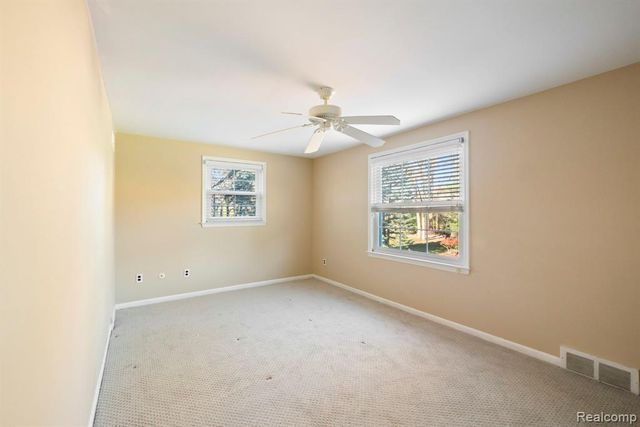 26075 Woodlore Road, Franklin, MI 48025