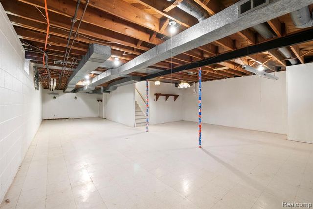 26075 Woodlore Road, Franklin, MI 48025