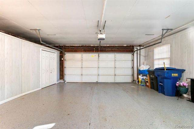 26075 Woodlore Road, Franklin, MI 48025