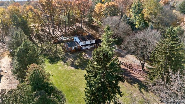 26075 Woodlore Road, Franklin, MI 48025