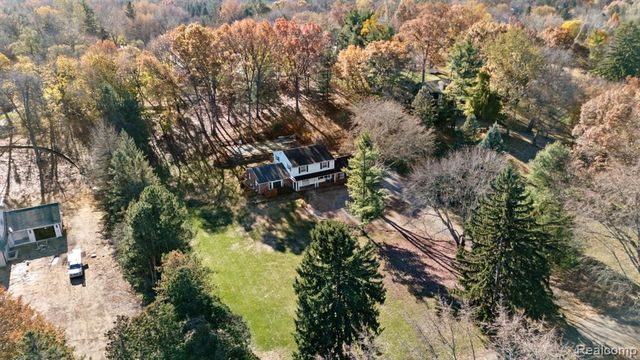 26075 Woodlore Road, Franklin, MI 48025