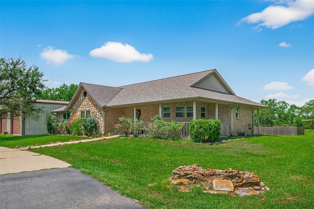 1030 Ginger Street, Santa Fe, TX 77517