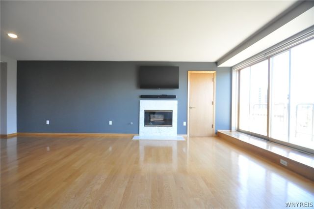 40 Waterfront Circle 406A, Buffalo, NY 14202